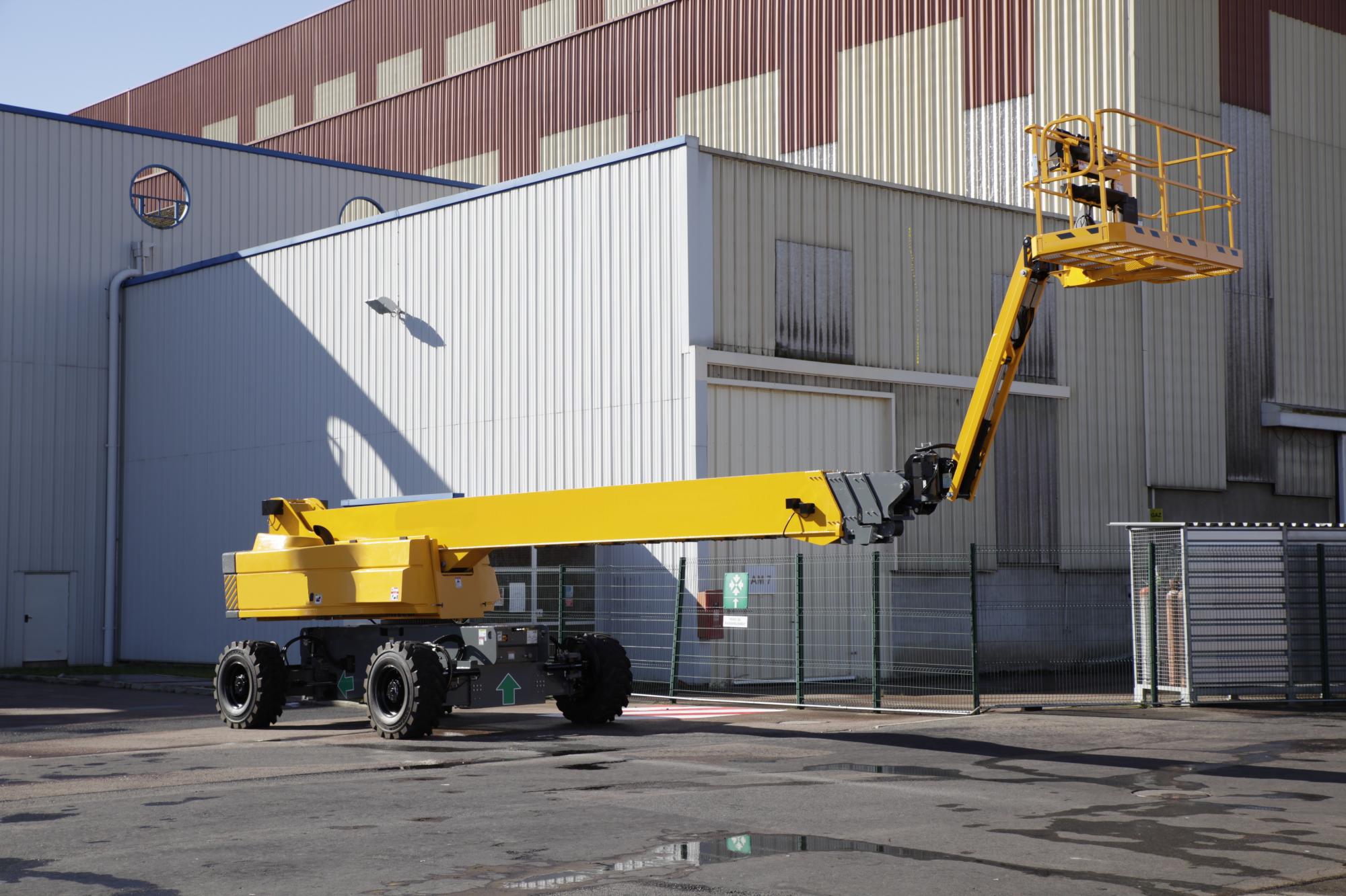 AH-43 TB PRO Telescopic Boom Lift