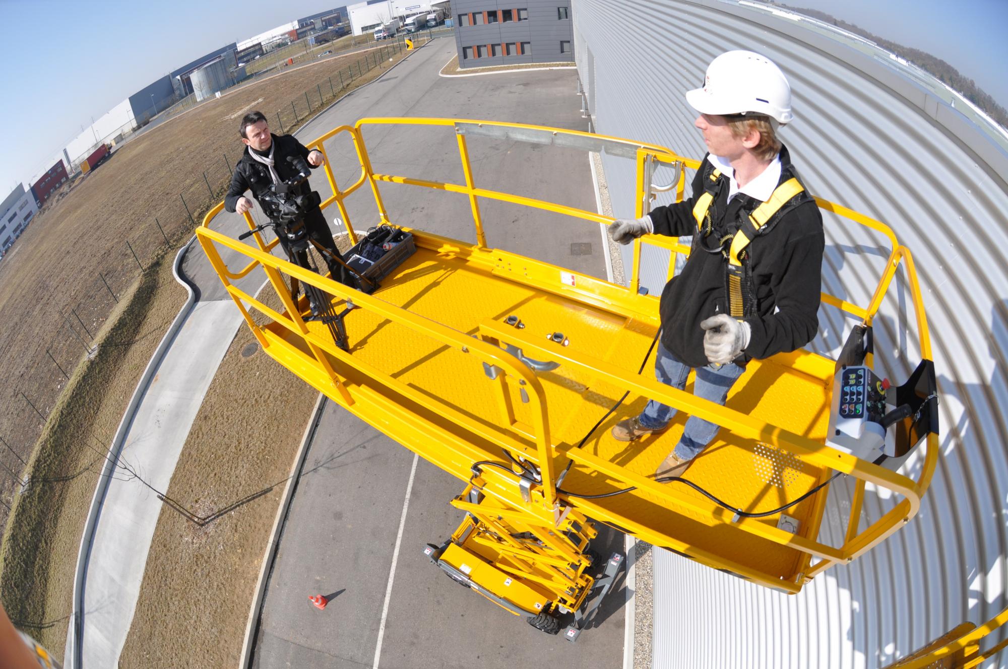 AHS-10 DX Scissor Lift Access Platform